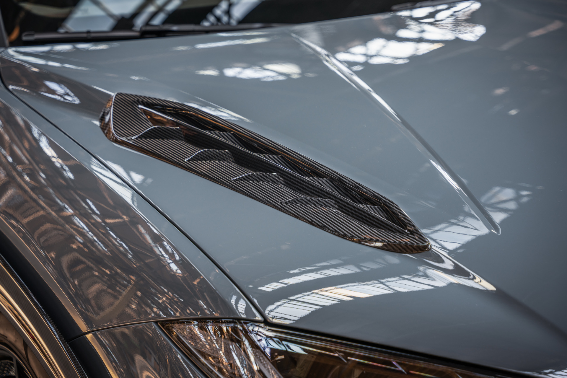 Nahaufnahme Fronthaubeneinsatz