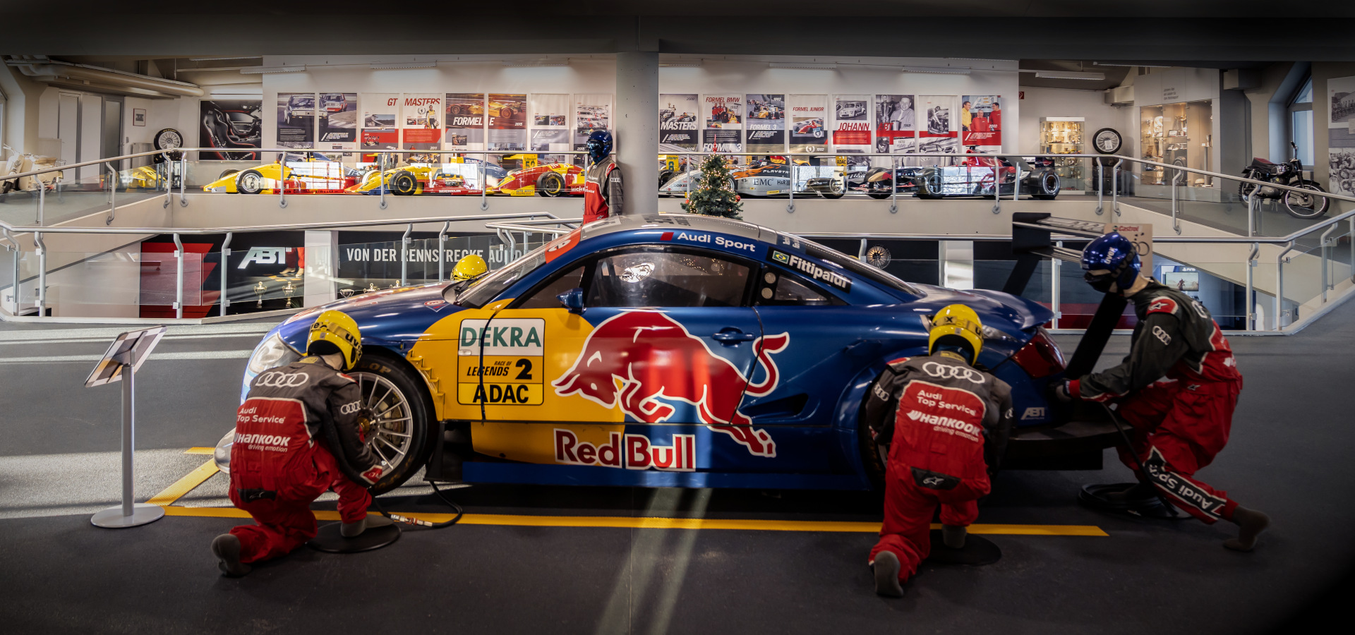 Nachahmung eines Boxenstopps im ABT Museum