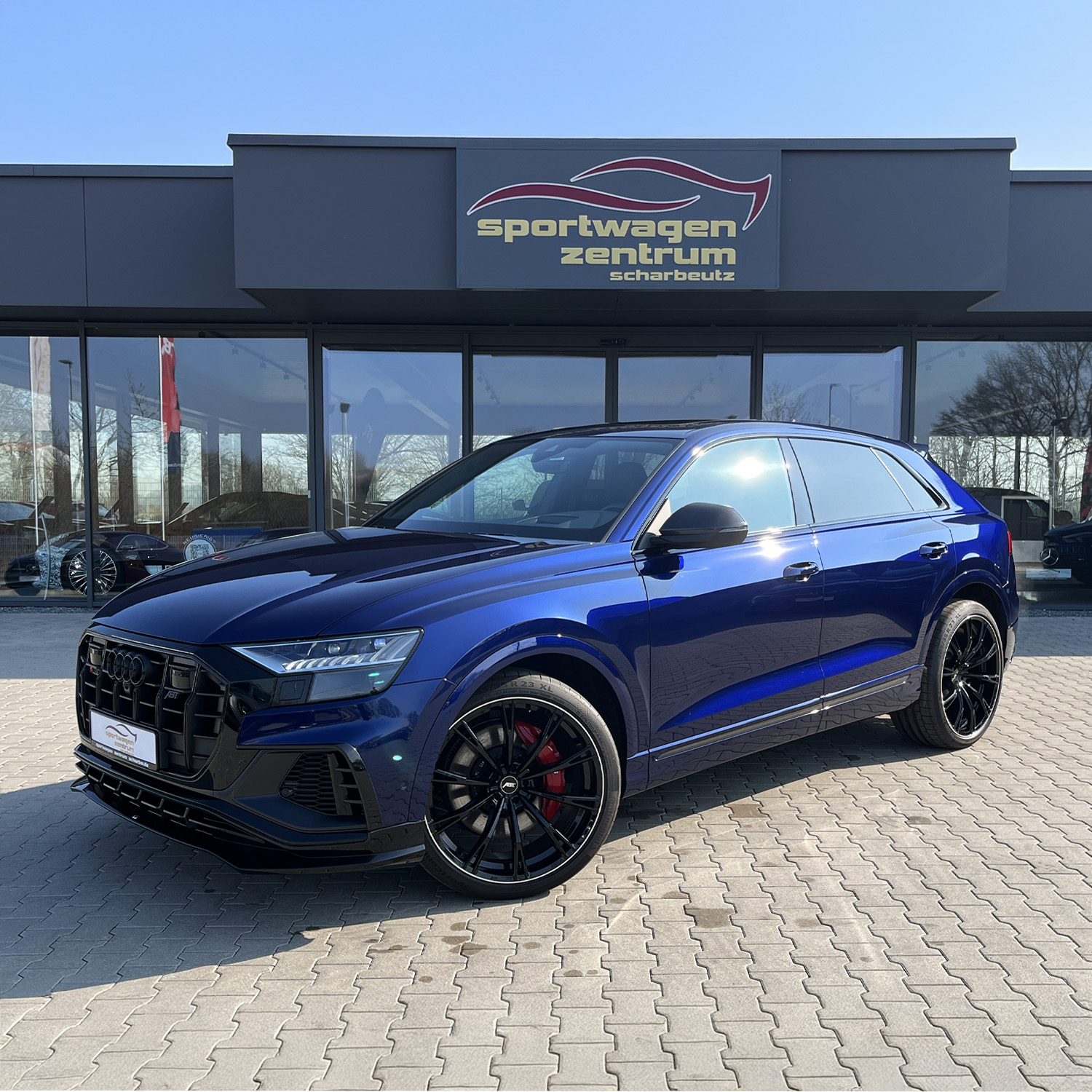 ABT SQ8 - Navarrablau