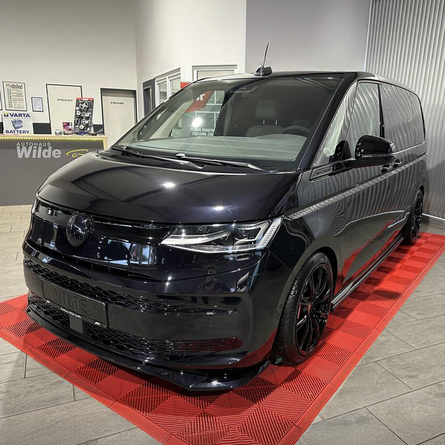 ABT VW T7 - Schwarz Metallic